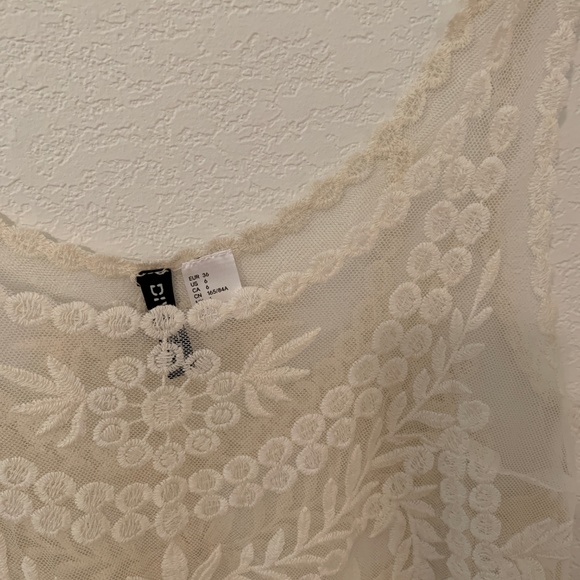 H&M - Divided - Cream lace tank - Picture 3 of 4